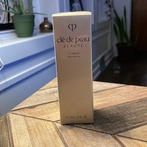 Clė de Peau The Serum